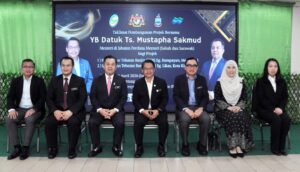 TAKLIMAT PROJEK RTB SG. RAMPAYAN, LEMBANGAN SUNGAI MENGGATAL, KK DANRTB. SG. LIKAS, KK, SABAH (REKA & BINA) KEPADA YB MENTERI DI JABATAN PERDANA MENTERI (SABAH & SARAWAK)